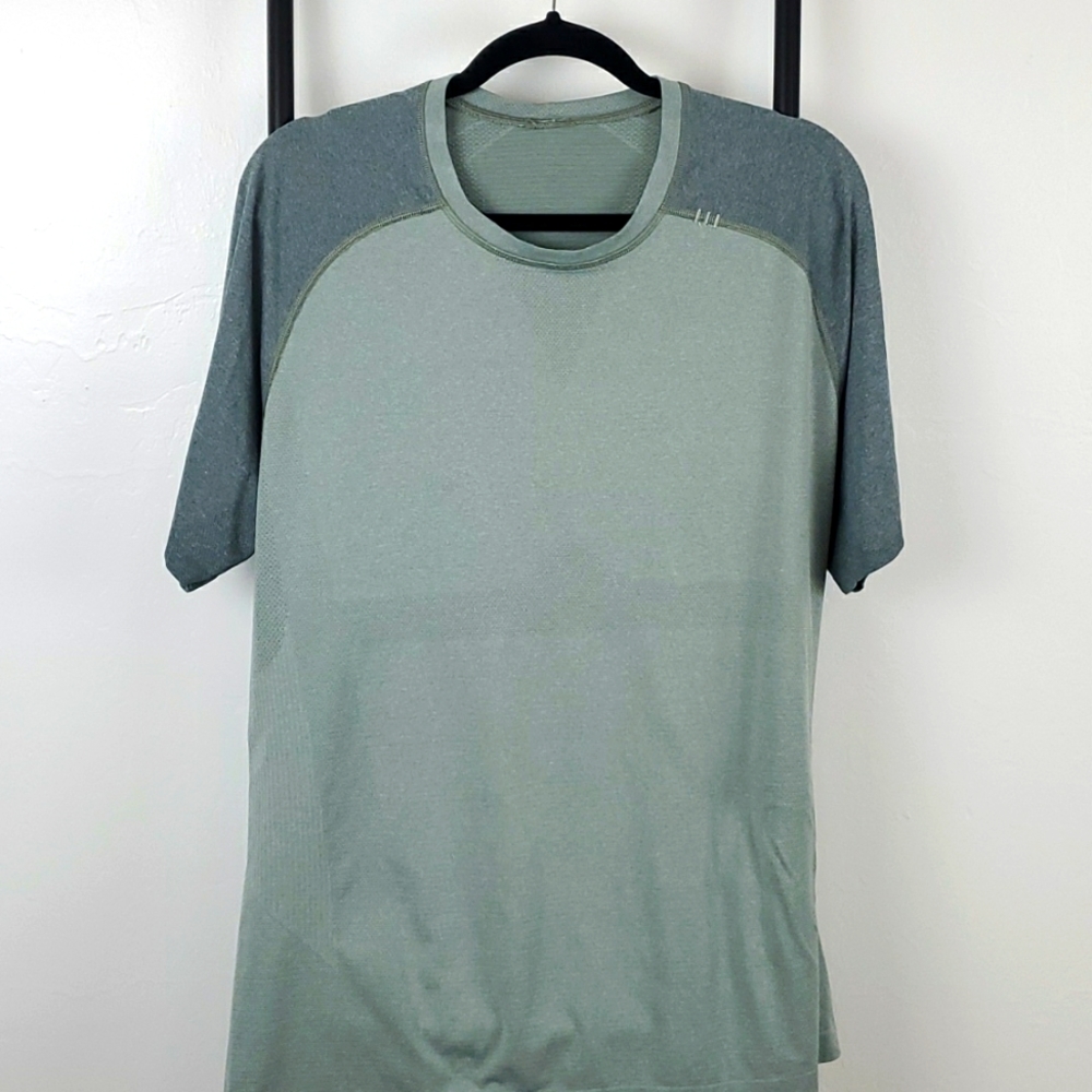Lululemon Athletica t-shirt short sleeve men size XL